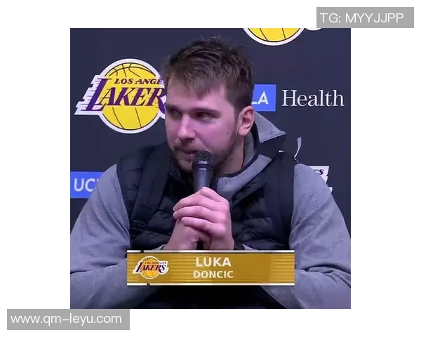 东契奇轻松战胜雷迪克玩匹克球引发笑声让他气坏了真是太有趣了